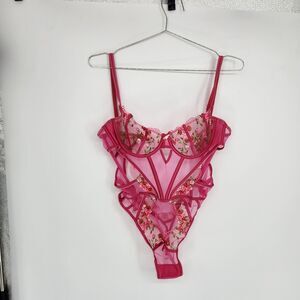 Lounge Small+ Pink Camellia Balcony Bodysuit NWT‎